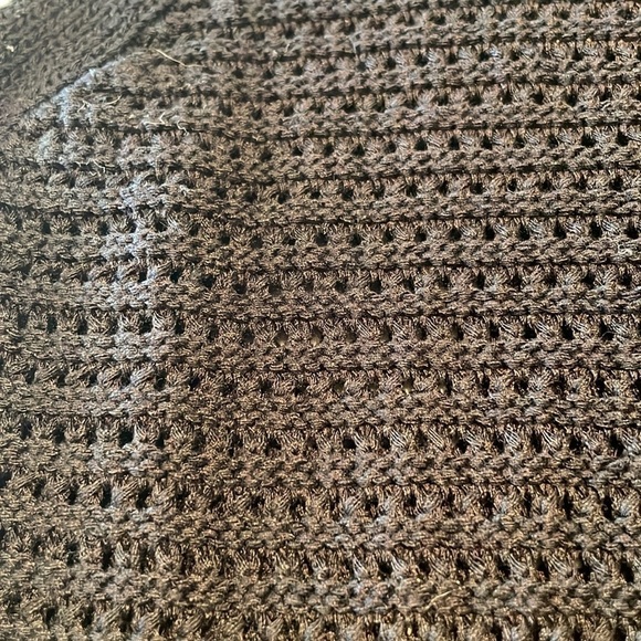 black sweater tank / lightweight / like new / M - Picture 6 of 9